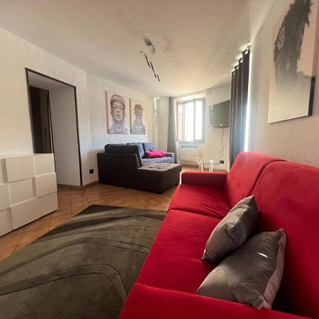 Apartment In Central Square With Lake View Lenno Eksteriør billede